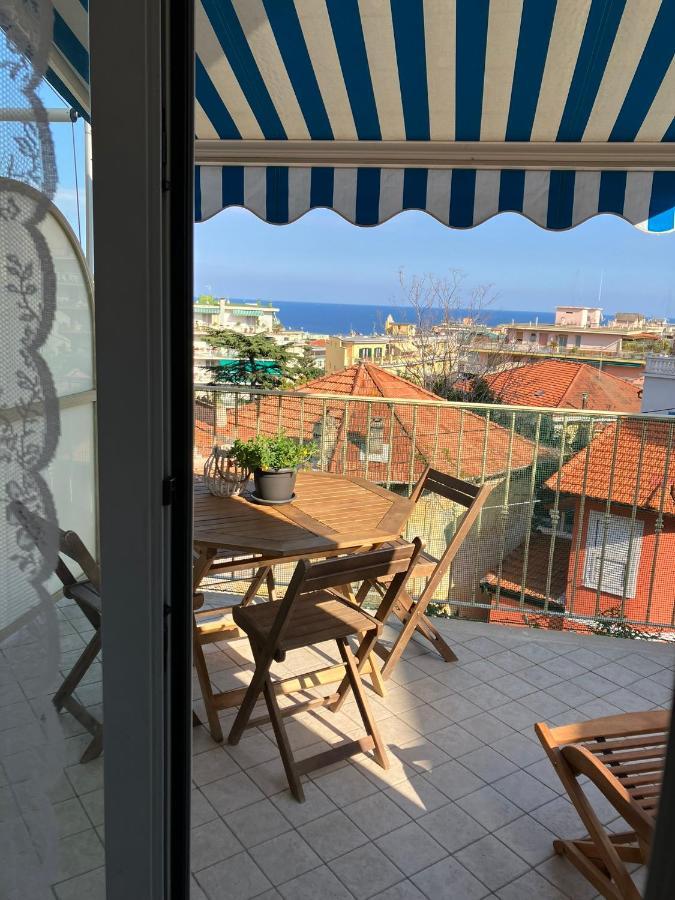 Appartamento Aria Di Mare Sanremo Esterno foto